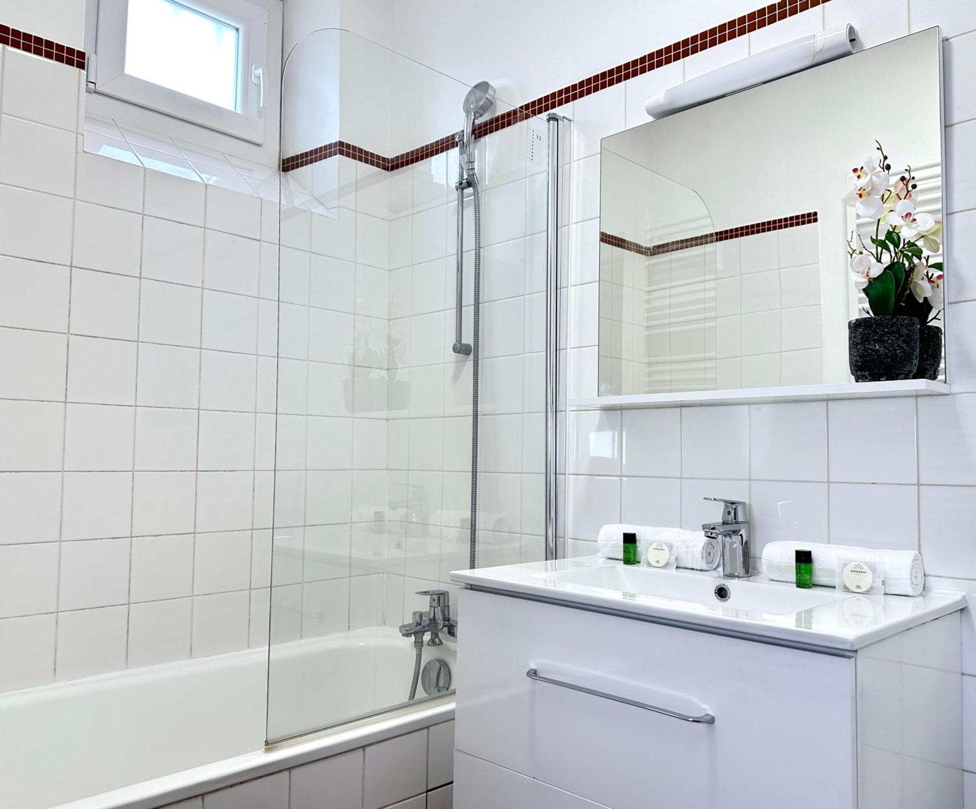 דירות פריז Welcoming & Cosy Flat Near Republique מראה חיצוני תמונה